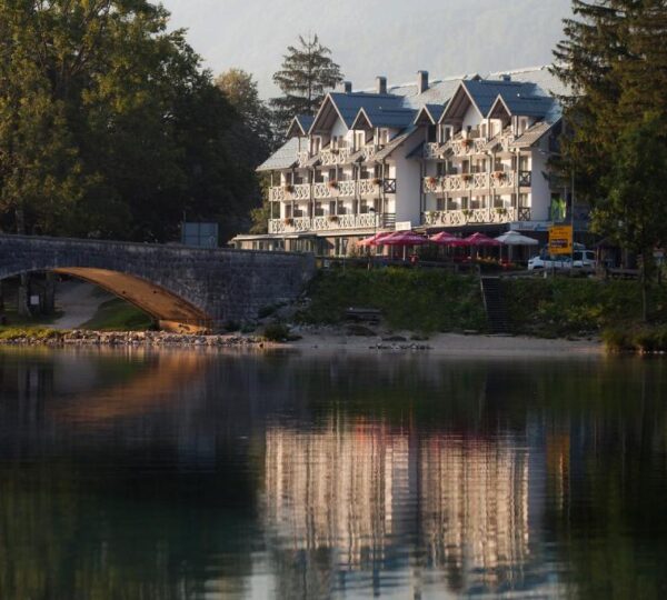 Hotel Jezero****